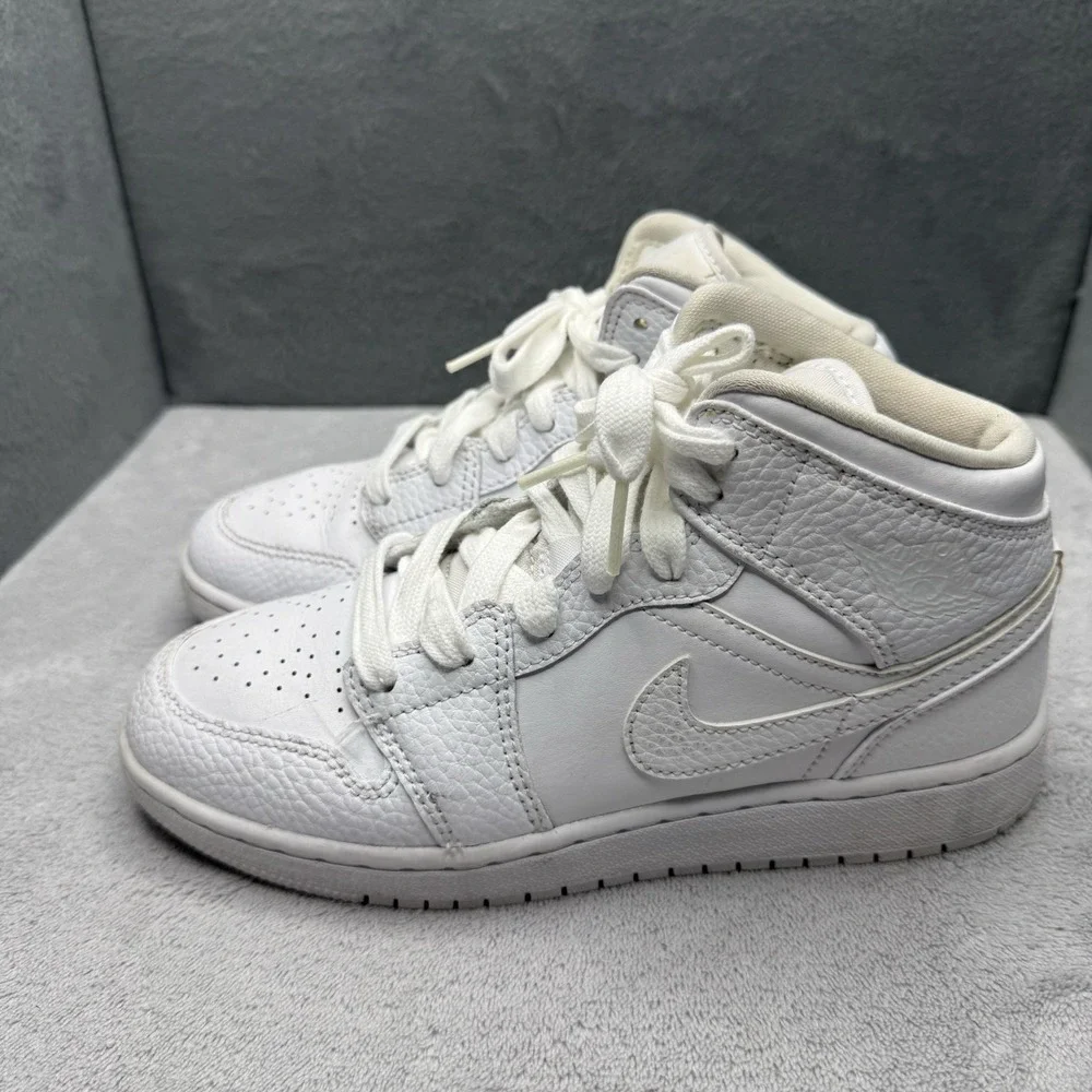 Air Jordan 1 Mid GS Triple White 3.5Y White Leather Sneakers 554725-130